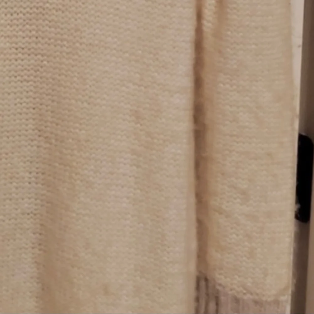 Bella Swan Breaking Dawn ALT Color Billabong Dharma Cardigan - Picture 6 of 15